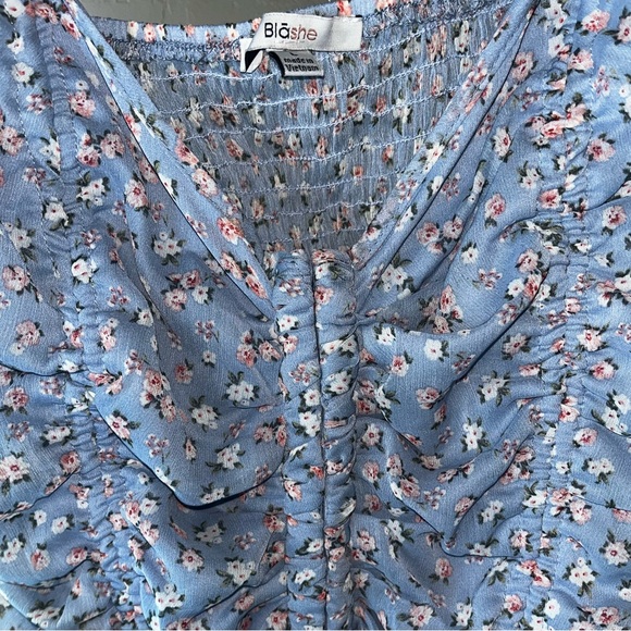 Blue Floral Crop Top - Picture 2 of 4